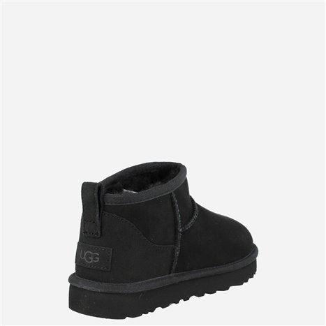 Botín Clasic Ultra Mini Negro Botín Clasic Ultra Mini Negro