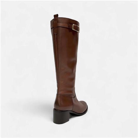 Bota Karna Cuero