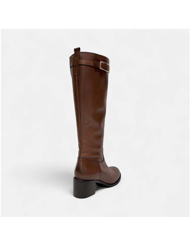 Bota Karna Cuero