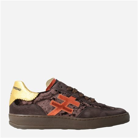 Sneaker Iconic Velvet Marrón